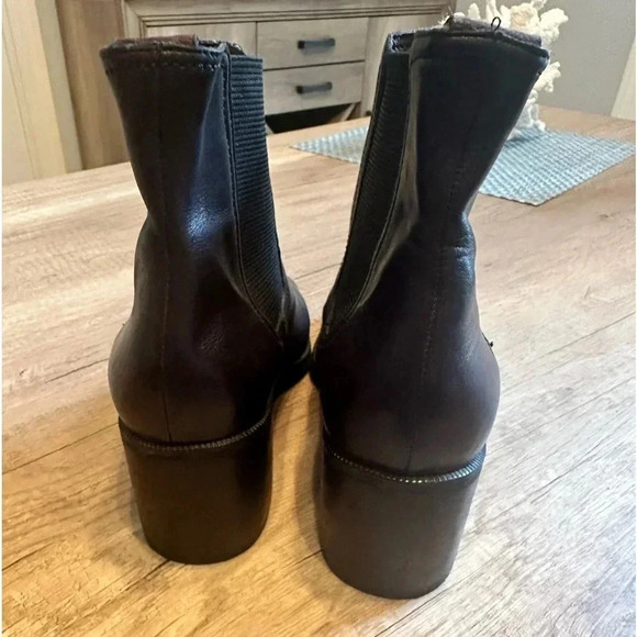 SUPER NICE! Enzo Angiolini‎ Black Pull On Boots Size 8 - Picture 4 of 9